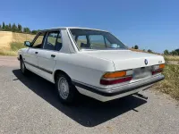 Gebraucht BMW 518 90 PS (66 kW) 1981 Weiß Limousine