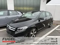 Gebraucht Mercedes B180 122 PS (89 kW) 2017 Kosmosschwarz  metalliclack Van / Kleinbus