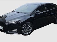 Gebraucht Ford Focus ST-Line 140 PS (102 kW) 2018 Iridiumschwarz metallic (metallic) Limousine