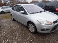 Gebraucht Ford Focus Style 90 PS (66 kW) 2008 Silber Limousine