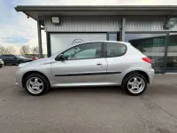 Gebraucht Peugeot 206+ Basis 75 PS (55 kW) 2010 Grau Kleinwagen