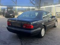 gebraucht Mercedes E240 ELEGANCE (W210) !!!TÜV NEU!!!