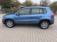 Gebraucht VW Tiguan Trendline 140 PS (102 kW) 2015 Blau SUV