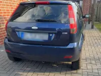 Gebraucht Ford Fiesta 68 PS (50 kW) 2004 Blau Kleinwagen