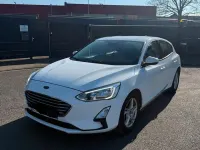 Używany Ford Focus 100 KM (73 kW) 2019 Biały Hatchback
