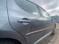 Gebraucht Peugeot 207 120 PS (88 kW) 2009 Grau Kleinwagen