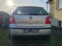 Gebraucht VW Polo Basis 64 PS (47 kW) 2003 Grau Limousine