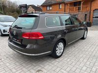 gebraucht VW Passat Variant Comf. BlueMotion/AHK/8 fach bereift