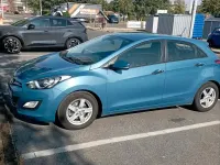 Gebraucht Hyundai i30 99 PS (72 kW) 2014 Blau Limousine