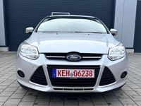 Gebraucht Ford Focus Trend 95 PS (69 kW) 2012 Grau Kombi