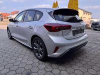 Gebraucht Ford Focus ST-Line 116 PS (85 kW) 2025 Silber Limousine