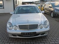 Gebraucht Mercedes E200 163 PS (119 kW) 2003 Silber Limousine