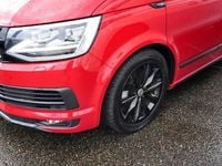 Gebraucht VW T6 Highline 199 PS (146 kW) 2019 Rot Van