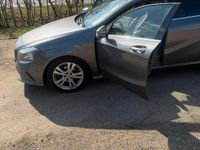 Gebraucht Mercedes A200 136 PS (100 kW) 2016 Grau Limousine