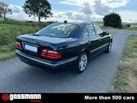 Gebraucht Mercedes E430 279 PS (205 kW) 1999 Schwarz Limousine