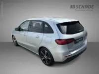 Gebraucht Mercedes B200 Advanced 150 PS (110 kW) 2025 Silber Kleinwagen