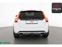 Gebraucht Volvo V60 150 PS (110 kW) 2019 Weiss Kombi