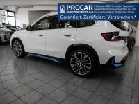 Gebraucht BMW iX1 xLine 230 kW (313 PS) 2023 Alpinweiss iii SUV