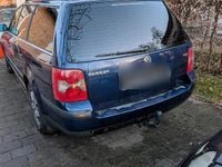 Gebraucht VW Passat 105 PS (77 kW) 2001 Blau Kombi