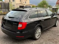 Gebraucht Skoda Superb Exclusive 140 PS (102 kW) 2013 Schwarz Kombi