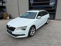 Gebraucht Skoda Superb Style 150 PS (110 kW) 2016 Weiß Kombi