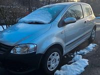 Gebraucht VW Fox 54 PS (39 kW) 2007 Silber Kleinwagen
