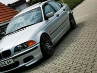 Gebraucht BMW 320 136 PS (100 kW) 2000 Silber Limousine