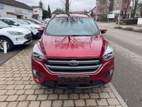 Gebraucht Ford Kuga ST-Line 182 PS (133 kW) 2017 Rot SUV