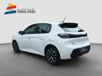 Gebraucht Peugeot 208 Active 101 PS (74 kW) 2024 Weiß Kleinwagen