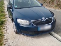 Usado Skoda Octavia 105 HP (77 kW) 2015 Azul Citadino