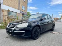 Używany VW Jetta 102 KM (75 kW) 2005 Czarny Sedan/Limuzyna