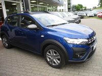 Gebraucht Dacia Sandero Expression 101 PS (74 kW) 2023 Blau Kleinwagen