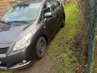 Gebraucht Toyota Verso 126 PS (92 kW) 2010 Grau Van / Kleinbus