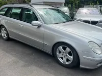 Gebraucht Mercedes E240 177 PS (130 kW) 2005 Silber Kombi