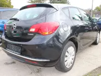 Gebraucht Opel Astra Edition 140 PS (102 kW) 2012 Karbonschw graphitschw midnigh Kleinwagen