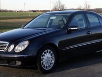 Usata Mercedes E200 163 CV (119 kW) 2004 Blu Berlina