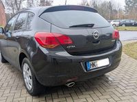 Gebraucht Opel Astra Design Edition 140 PS (102 kW) 2012 Schwarz Limousine