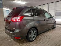Gebraucht Ford Grand C-Max Titanium 125 PS (91 kW) 2019 Grau Van / Kleinbus