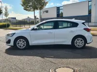 Gebraucht Ford Focus Cool & Connect 120 PS (88 kW) 2022 Weiß Limousine