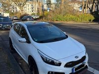 Używany Kia Ceed GT-Track 204 KM (150 kW) 2015 Biały Hatchback