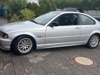 Gebraucht BMW 318 143 PS (105 kW) 2001 Silber Coupé