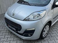 Gebraucht Peugeot 107 Active 68 PS (50 kW) 2012 Silber Kleinwagen
