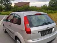 Gebraucht Ford Fiesta 59 PS (43 kW) 2002 Silber Kleinwagen