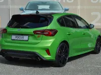Gebraucht Ford Focus ST 280 PS (205 kW) 2026 Meangreenmetallic Limousine