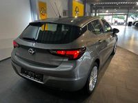 Gebraucht Opel Astra 125 PS (91 kW) 2015 Grau (metallic) Limousine