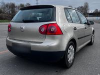Gebraucht VW Golf V 90 PS (66 kW) 2004 Gelb Kleinwagen