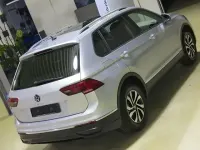 Gebraucht VW Tiguan Active 150 PS (110 kW) 2022 Silber SUV