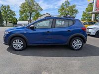 Gebraucht Dacia Sandero Essentiel 101 PS (74 kW) 2024 Blau (stahlblau) Kleinwagen