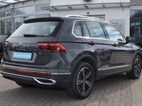 Gebraucht VW Tiguan Elegance 150 PS (110 kW) 2023 Grau SUV