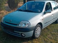 Gebraucht Renault Clio II 58 PS (42 kW) 2001 Silber Kleinwagen